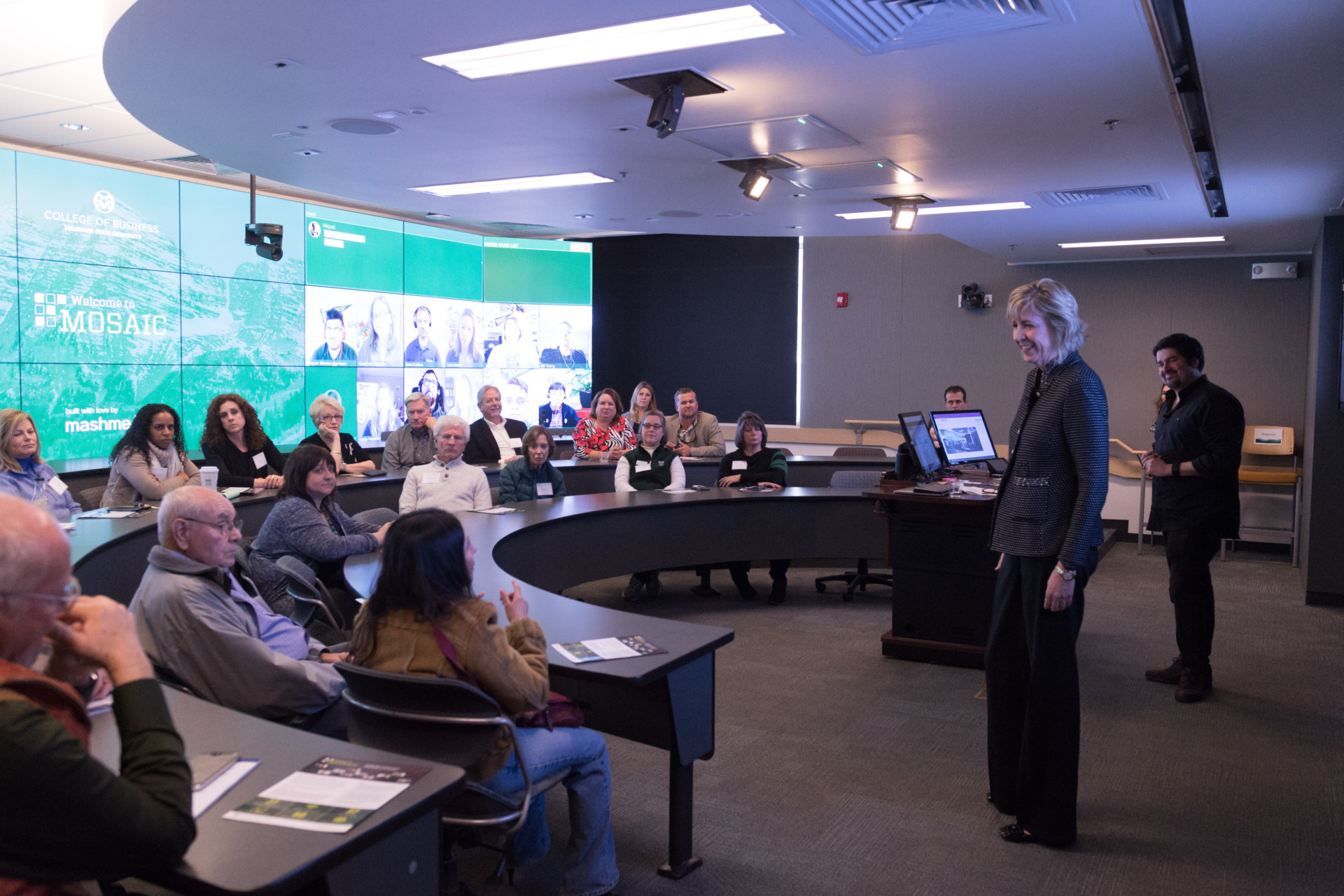 انگلیش پلاس